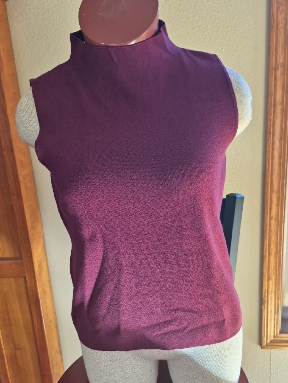 Tahari Burgundy Crewneck Sweater